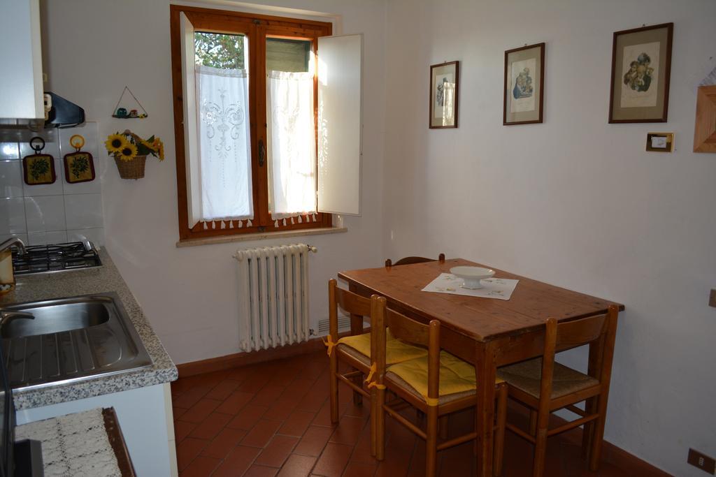 Ripabuia Villa Marcialla Szoba fotó