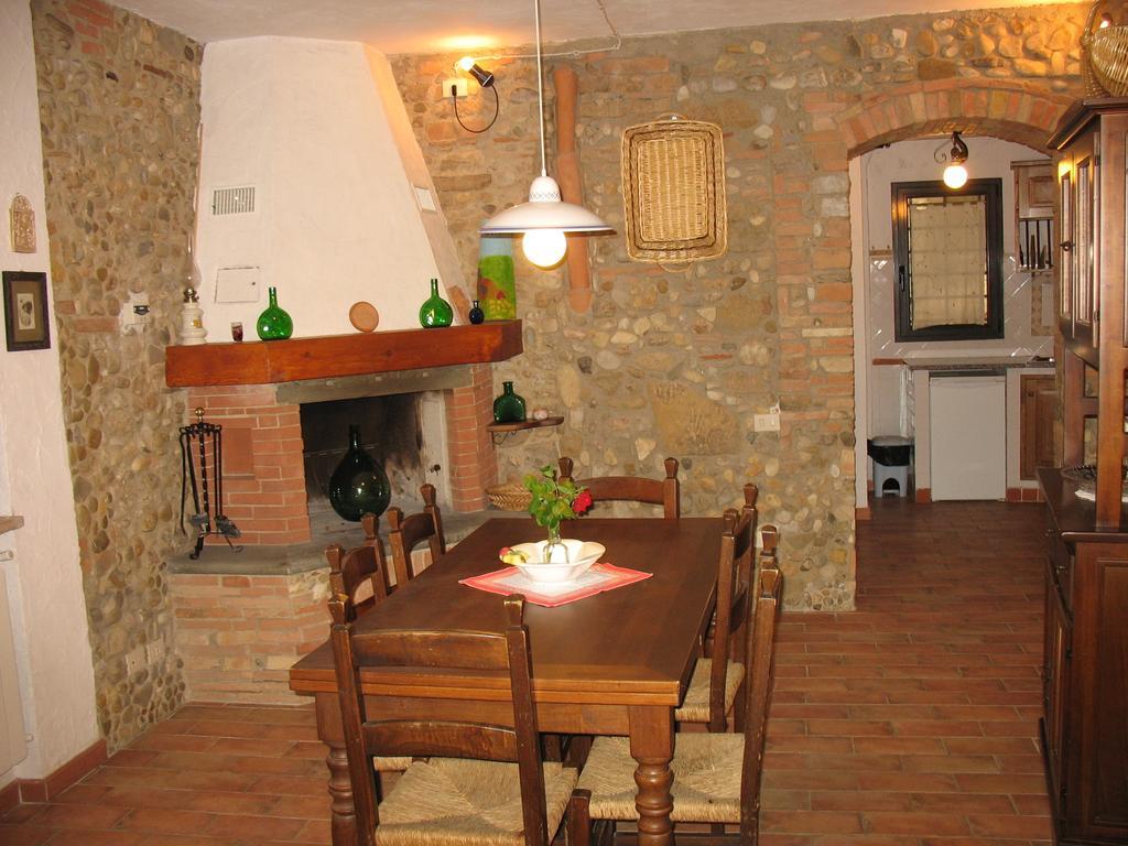 Ripabuia Villa Marcialla Szoba fotó